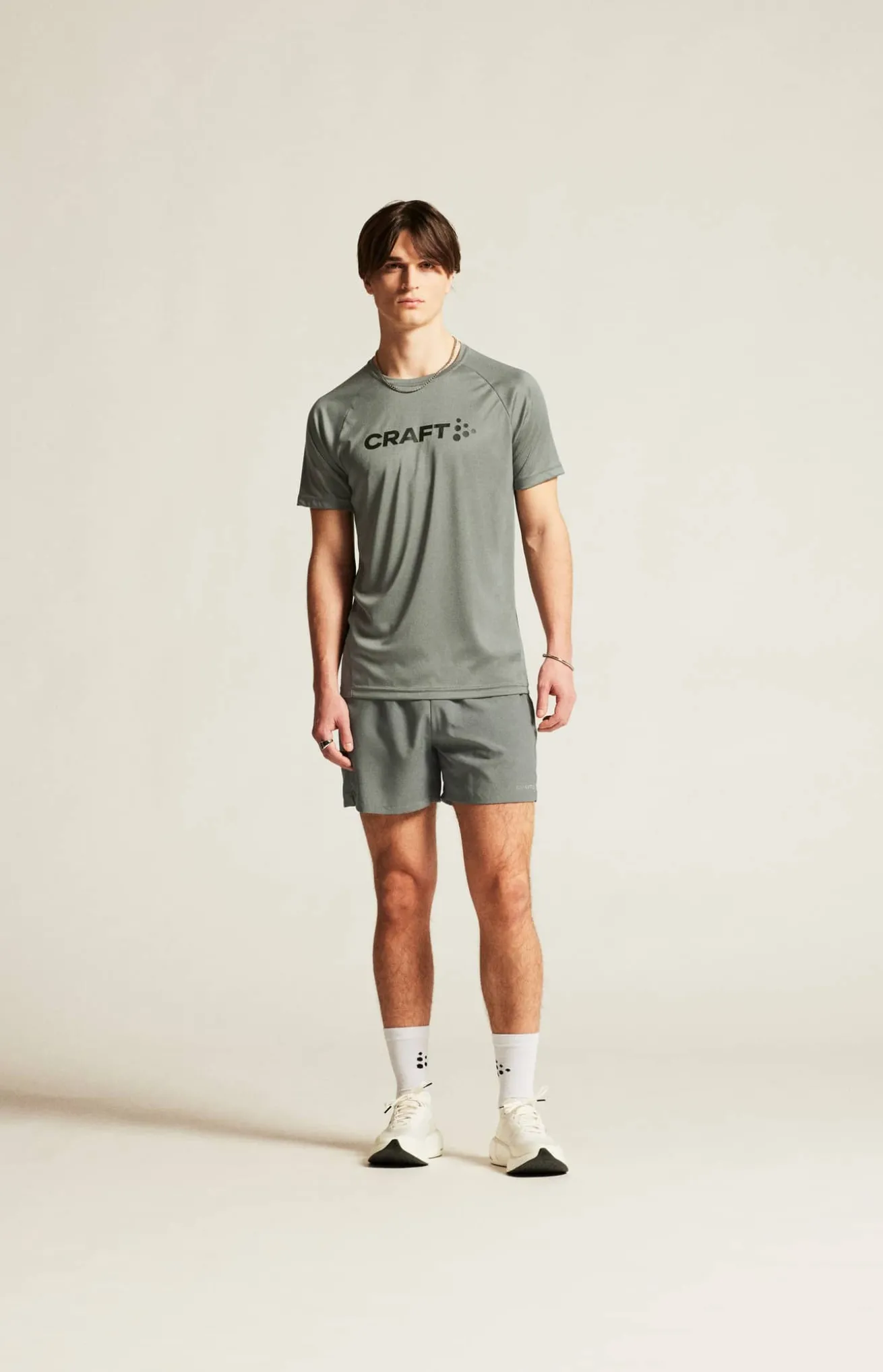 CORE Essence Shorts 2 M